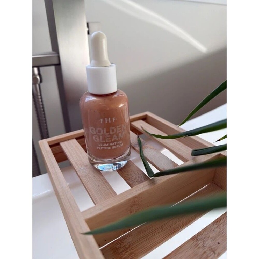 Farmhouse Fresh Golden Gleam Illuminating Peptide Serum NWOT